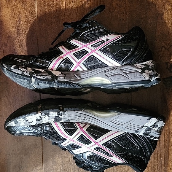 Asics SZ 6 Black/Pink Camouflage Running/Training Sneakers - Picture 5 of 10